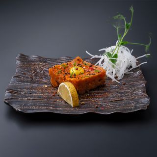 Siekany tatar z tuńczyka