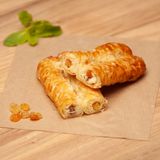 Rollini with Cottage Cheese & Raisins