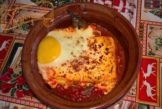 Сирене по шопски в гювече (300г)