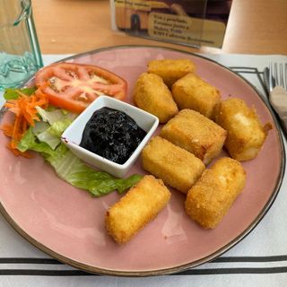 QUESO FRITO CON MERMELADA