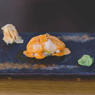 Nigiri De Vieira Con Mojo Picón (1 Ud.)