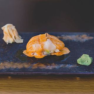 Nigiri De Vieira Con Mojo Picón (1 Ud.)