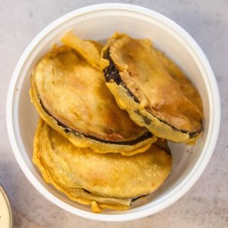 Berinjela Frita com Molho Caseiro