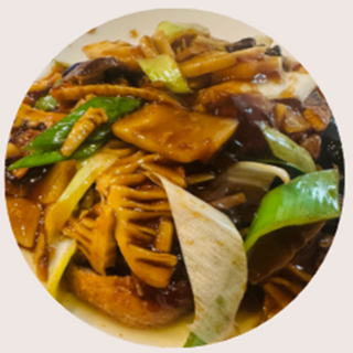 Pato con Bambú y Setas Chinas