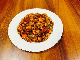 P13 - Piletina sa ananasom i povrćem