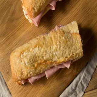 bocadillo de jamón york