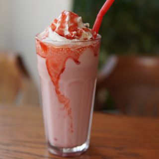 Клубничный шейк 0.5