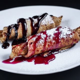 Clătite cu dulceață de vişine sau nutella /200gr