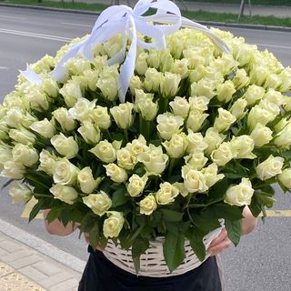 Корзинка 151 Микс роз 