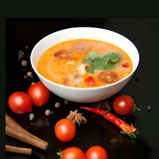 Том-ям с морепродуктами