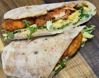 BIG   BAGHETA   CRISPY  PICANT