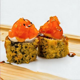 42 Hosomaki Frito De Salmón (8 Uds.)