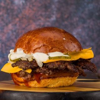 Smashed Dublu Cheeseburger