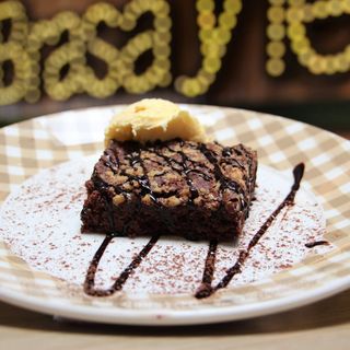 Brownie Con Helado