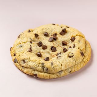 Chocolate chip cookie