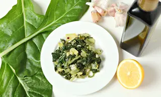 шпинат с оливковым маслом (150г)
