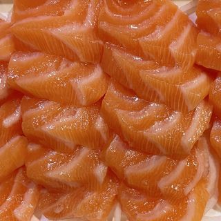 UA01 Sashimi de Salmão