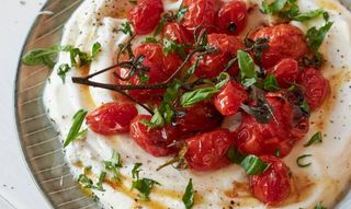 Summer tomato salad