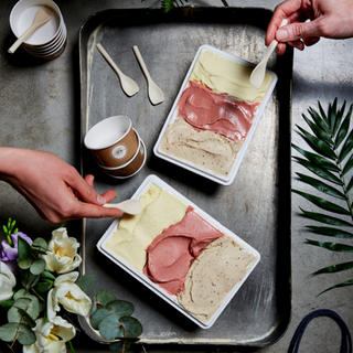 Tarrina de helado M (400 gr) + Crema untable