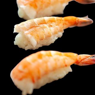 Nigiri de langostino (3 pzs.)
