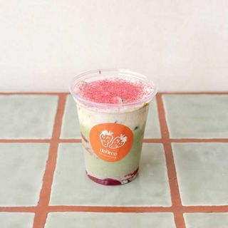 Matcha Latte c/ Chocolate e Framboesa