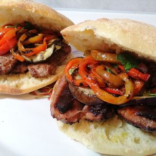 Pannino con fettina di vittello