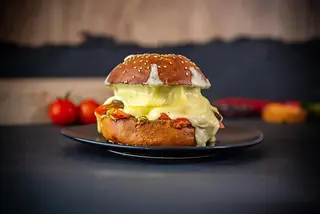 Mozzarella burger