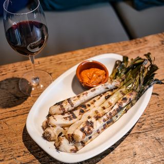 calçots eco del Prat  con salsa romesco