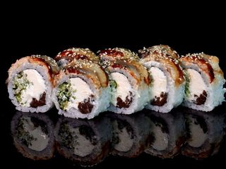 Philadelphia z węgorzem 8 szt.