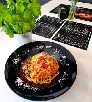 SPAGHETTI ALL"AMATRICIANA