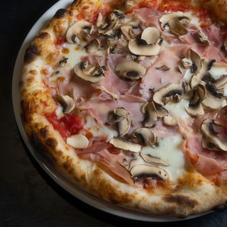 Proschiutto e Funghi (D)
