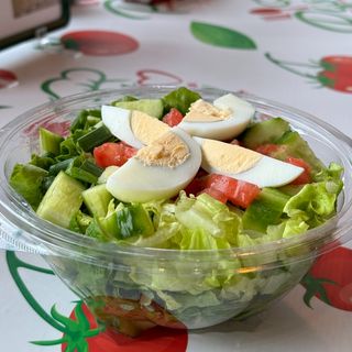 Зелена салата с яйце (300г)