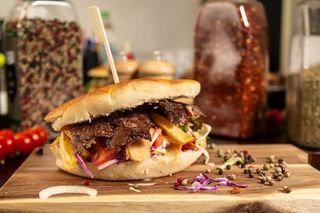 Shaorma la chifla de porc