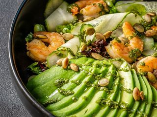 Зелений салат з креветками (245g)