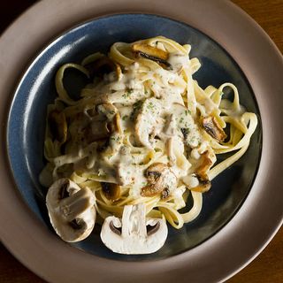 Pâtes Au Poulet Et Aux Champignons