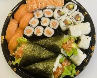 32. Maki de Salmão