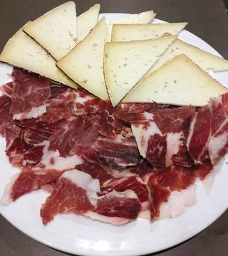 Plat De Pernil Ibèric I Formatge