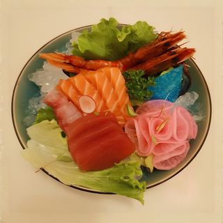 54 Sashimi misto - 12 pezzi