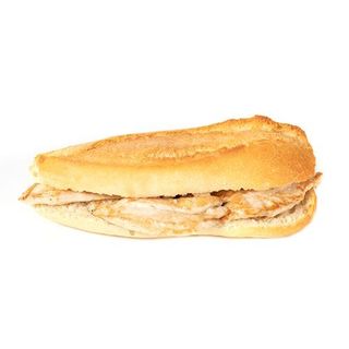 Montado de pollo a la plancha