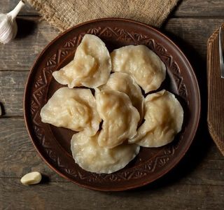 პელმენი სულგუნით - 500გრ.