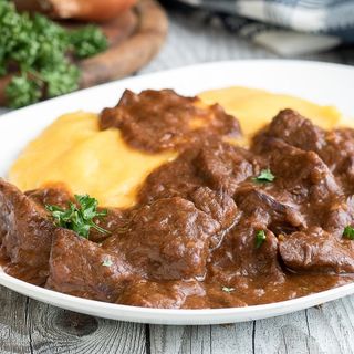 Gulasch di manzo