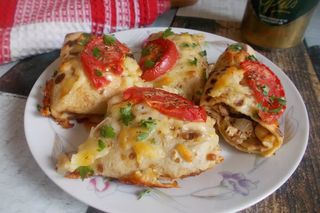 Пиле Kавърма В Палачинка (350г)