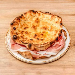 Focaccia prosciutto crudo
