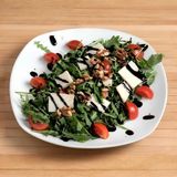 Ensalada De Rúcula Con Parmesano