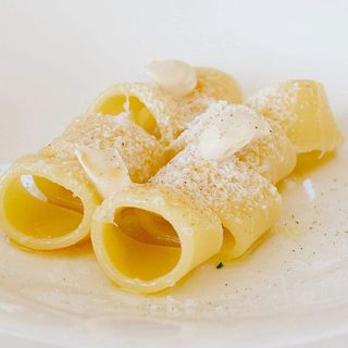 Mezzi paccheri   in bianco