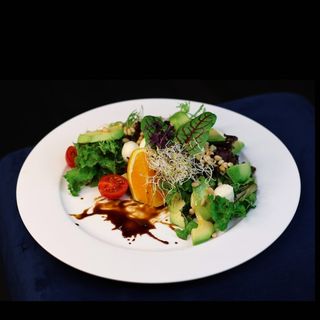 Легкий салат із свіжих томатів (250г)