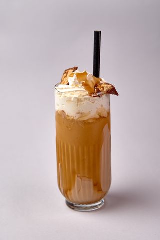 Milkshake sa Snickersom 350 ml