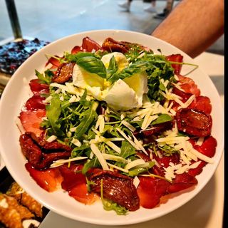 Bresaola Con Mozzarella