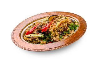 Orez cu carne de vită și legume