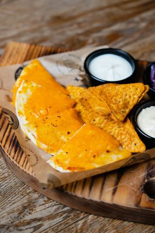 QUESADILLAS DE QUESO GRANDE